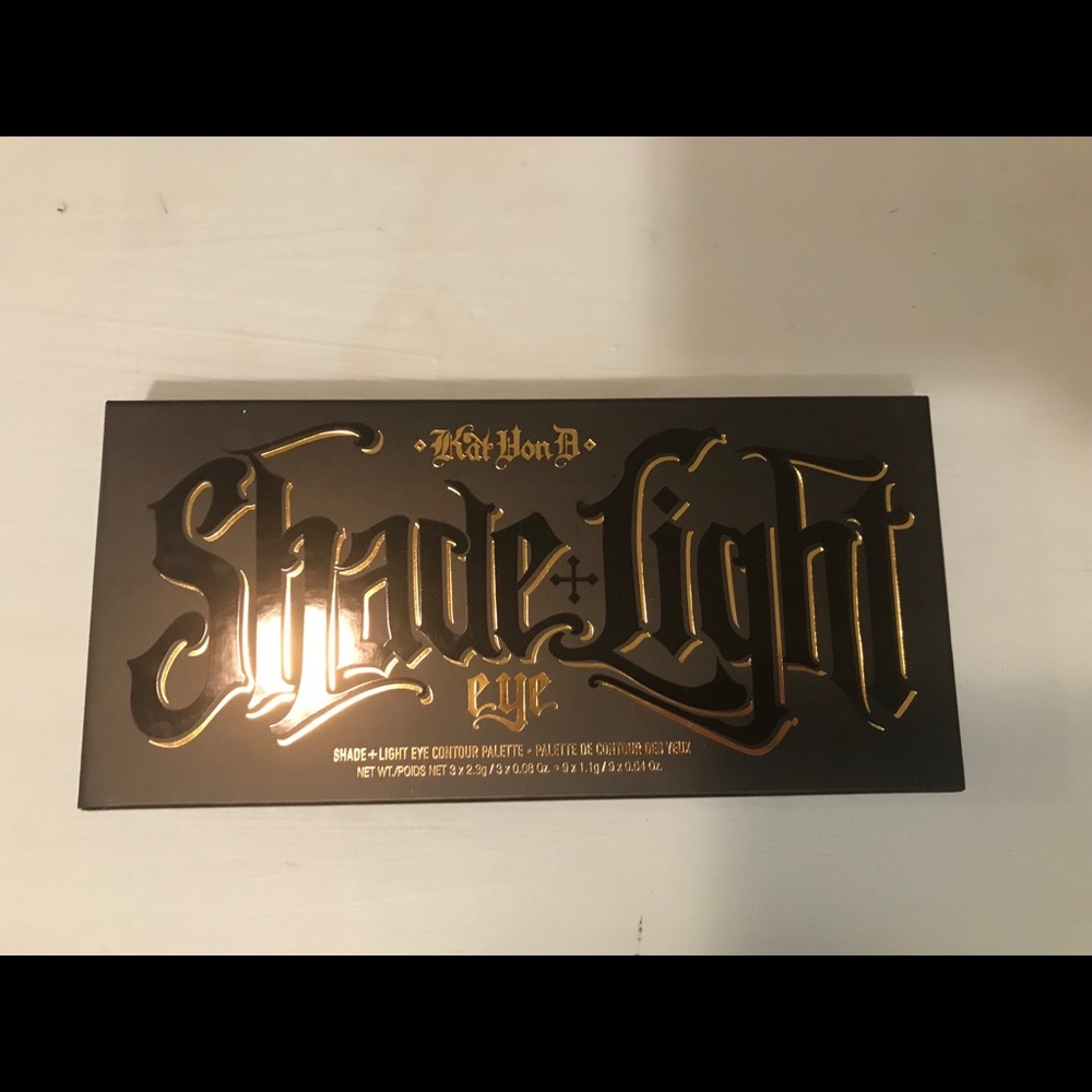 Kat Von D Shade and Light Eye Palette